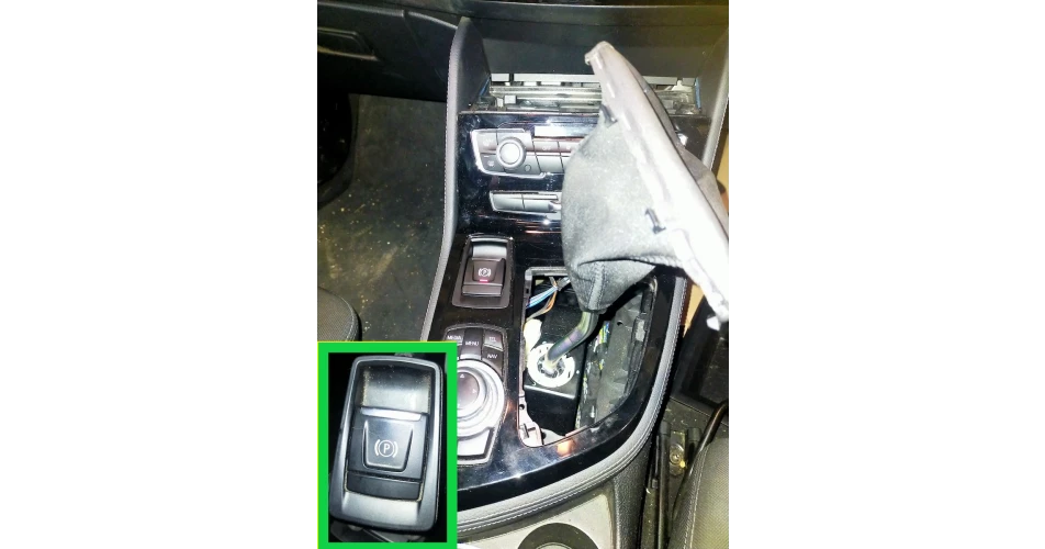 BMW 218 - Failing parking brake switch