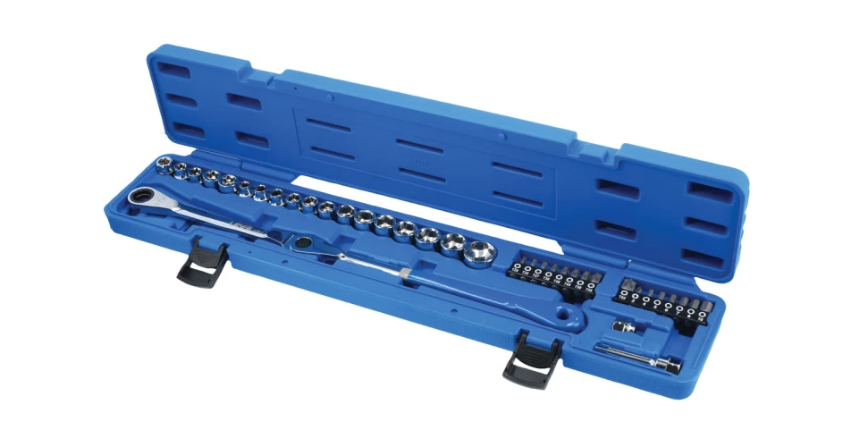 The easy way to tackle auxiliary belt replacement