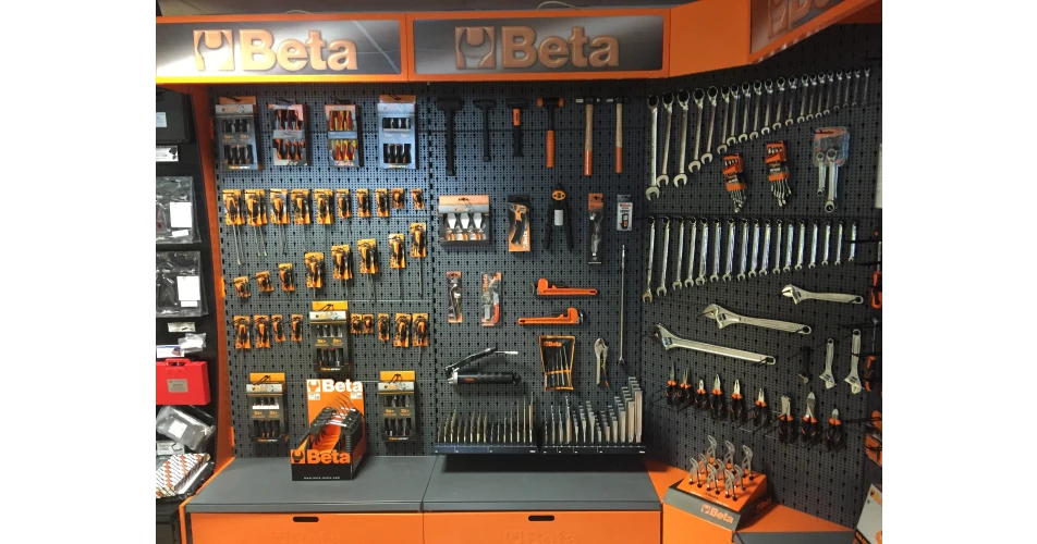 Irish technicians give the thumbs up to Beta Tools