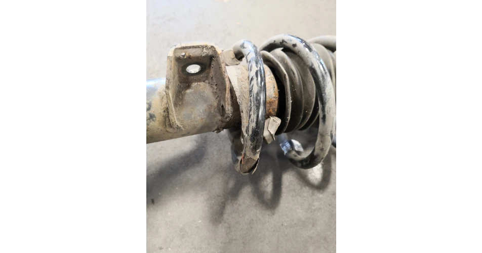 BMW X1 - Snapped & failed coil spring