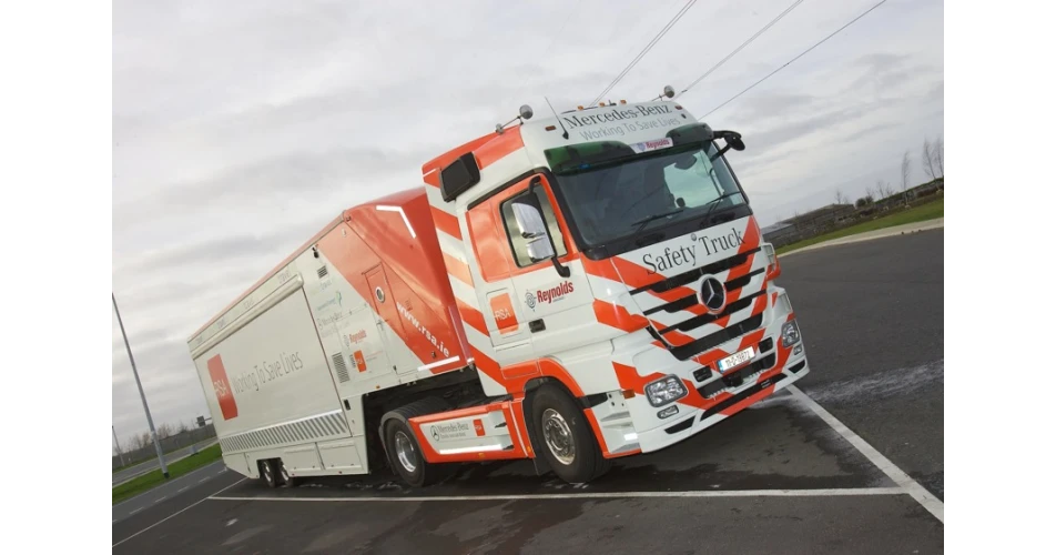 Actros delivers road safety message
