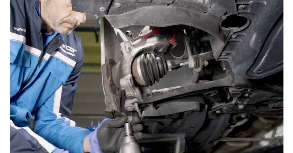 VW Golf MkVII - Wheel Bearing installation 