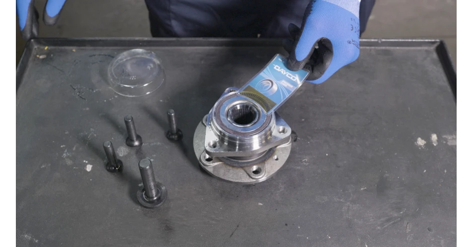 VW Golf MkVII - Wheel Bearing installation 