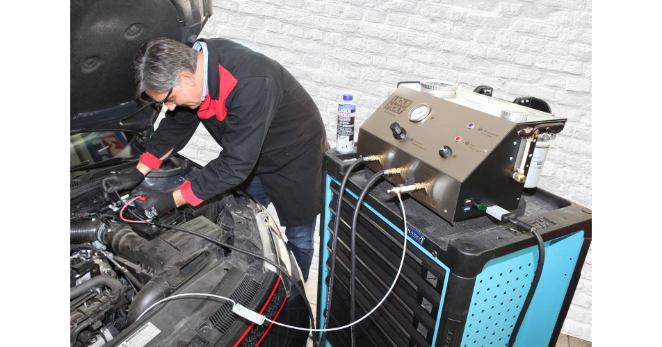 LIQUI MOLY JetClean Tronic II offers outstanding engine cleaning
