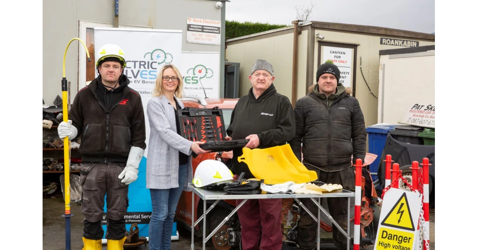 ELVES provides free EV health and safety kits to vehicle dismantlers&nbsp;