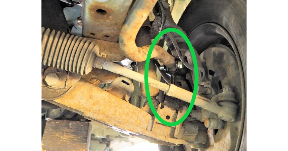 Toyota Hiace - Suspension knocking