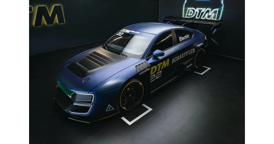 Schaeffler demonstrates a new green electric future for DTM