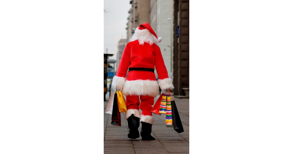 Christmas shopping made easy by easytrip