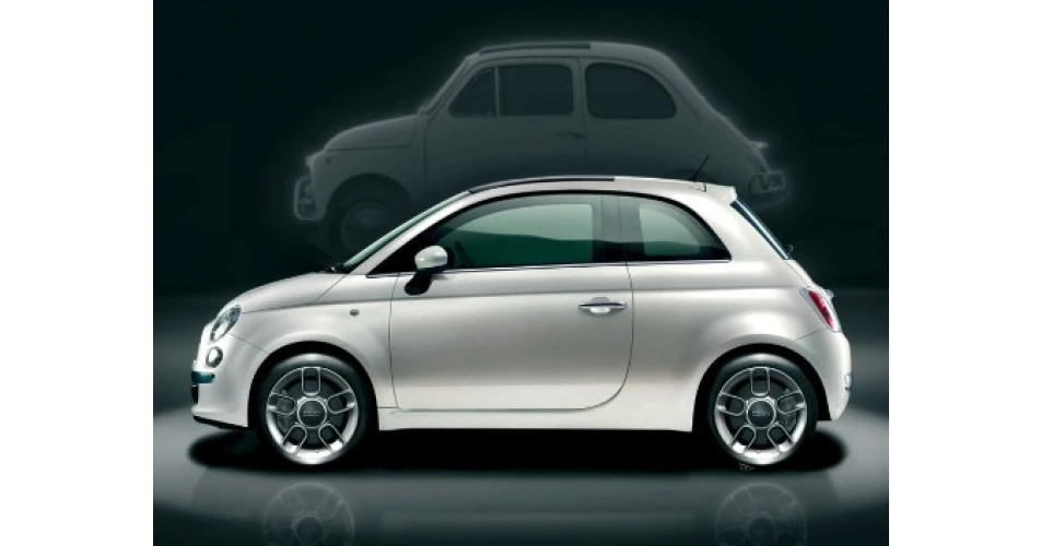 Fiat 500 takes design award 	