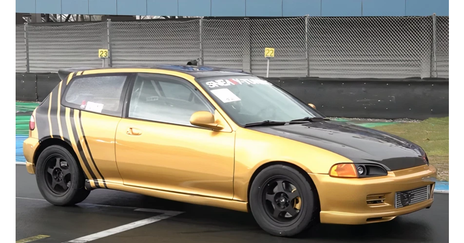 Introducing &ldquo;Goldy&rdquo; the Civic supercar slayer&nbsp;
