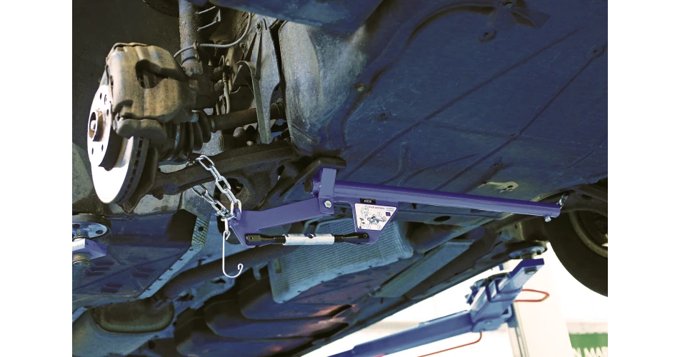 Laser offers hands-free suspension arm lever 