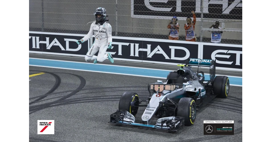 Spies Hecker congratulates Champion Rosberg<br />
