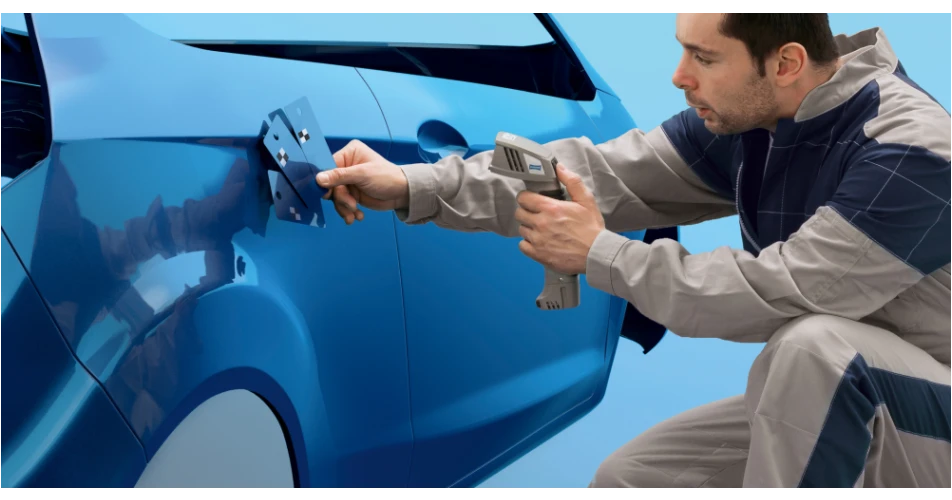 Standox provides practical advice on tinted clearcoat repair