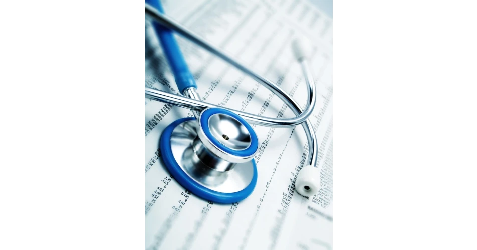 Renault and AXA support doctors and nurses coming home