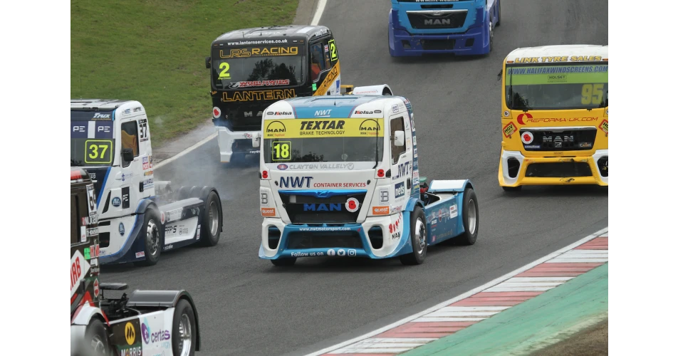 Textar powers Newell &amp; Wright to truck race podium 