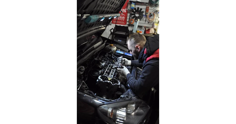 Ring under bonnet lamp impresses in garage trial 