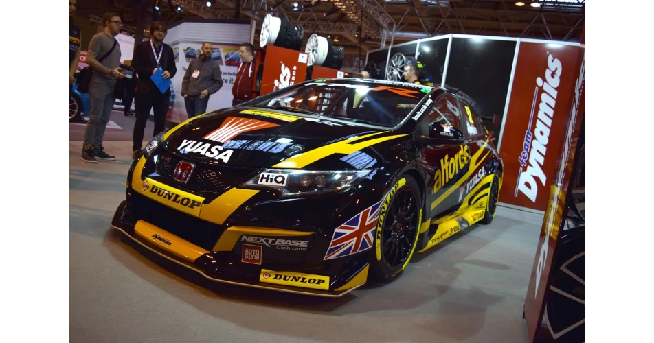 Halfords Yuasa Racing unveil 2017 livery 