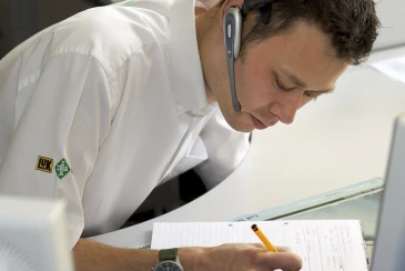 Schaeffler REPXPERT Hotline provides instant access to the experts