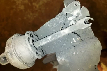Golf with a manifold fault 
