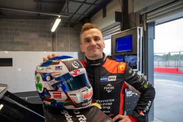 Yuasa, supported by Somora Motor Parts, backs Árón Taylor-Smith for 2025 BTCC season