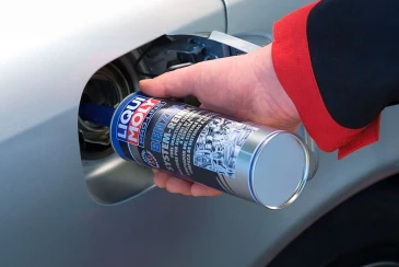Boost petrol engine performance with Pro-Line System Cleaner