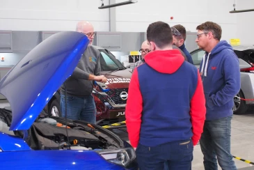 ELVES to deliver first round of IMI accredited electric vehicle dismantling training&nbsp;